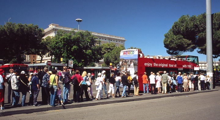 Roma Hop On & Hop Off 110 open otobüsleri hakkında bilgi - romada yapılacak şeyler