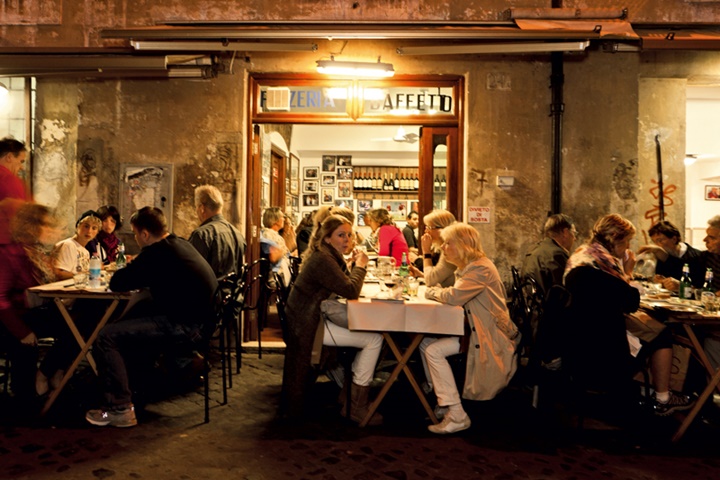 Romanın en meşhur pizzacısı - Pizzeria da Baffetto