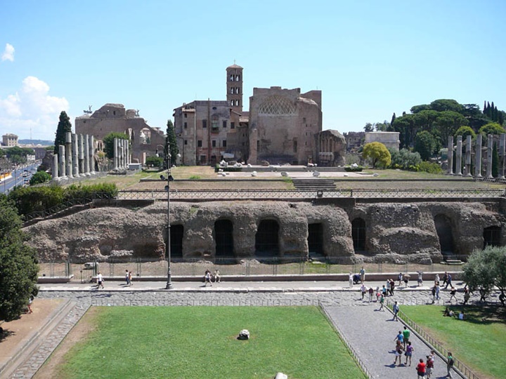 palatino tepesine ulaşım - roma rehberi
