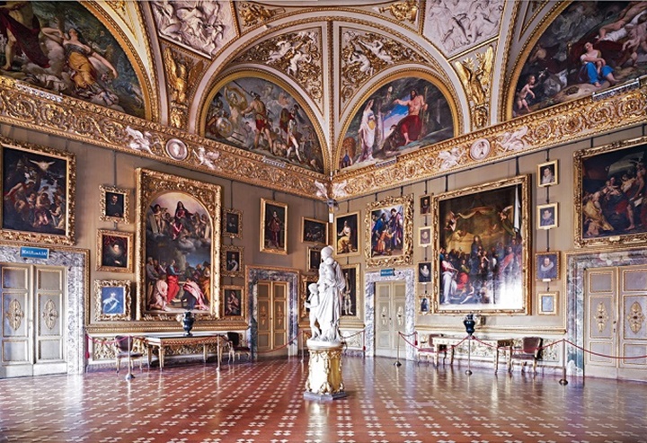 Floransa Palazzo Pitti sarayıdaki eserlerin hikayeleri - Piti Sarayının içi