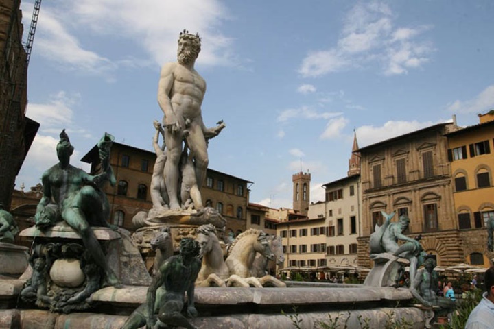 Floransa Piazza Della Signoria Meydanı - Michael Angelo’nun David heykeli
