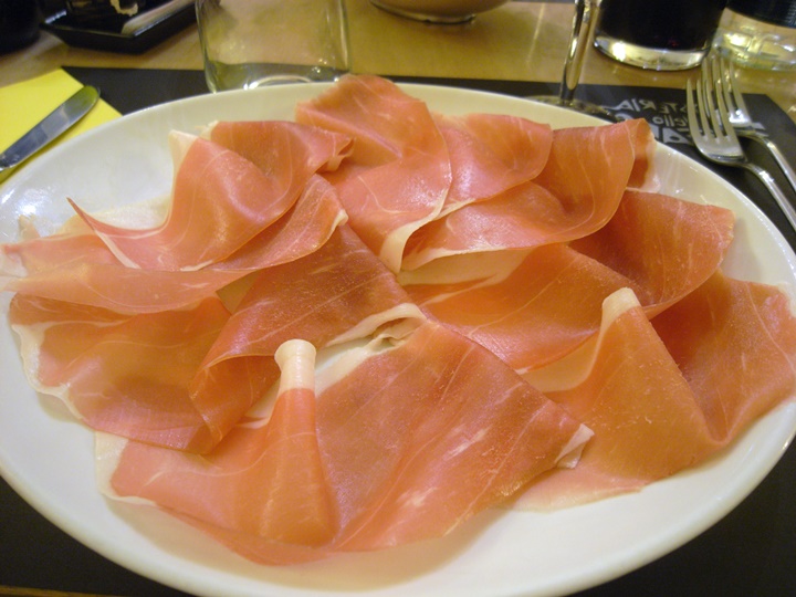 Prosciutto-nedir-floransada-yemekle-ilgili-öneriler.jpg