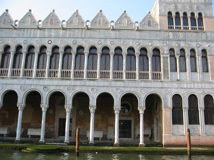 Venedik Fondaco Dei Turchi sarayı - venedik türk ticaret merkezi
