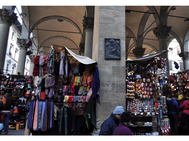 floransa Loggia del mercato nuovo çarşısı - floransanın ünlü çarşıları