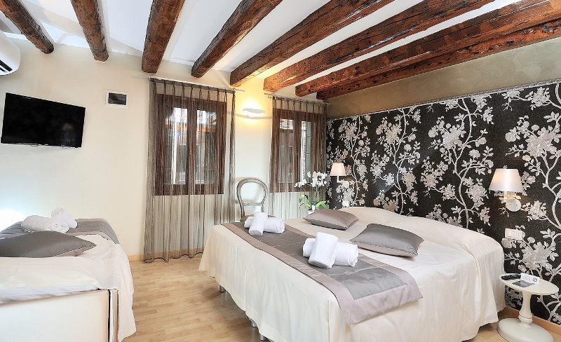 venedikte konaklama tavsiyeleri - venedik hotel rio