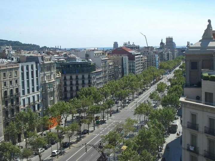 Barcelona Passeig De Gracia Caddesi