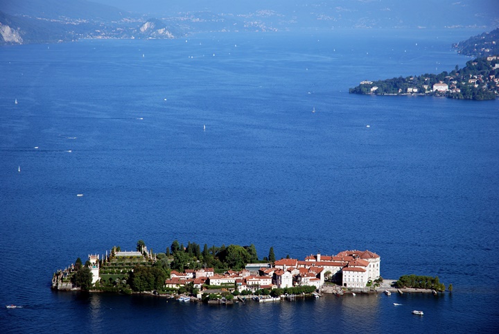 Como Gölü - Maggiore Gölü - Maggiore Gölünde yer alan Borromeo adaları