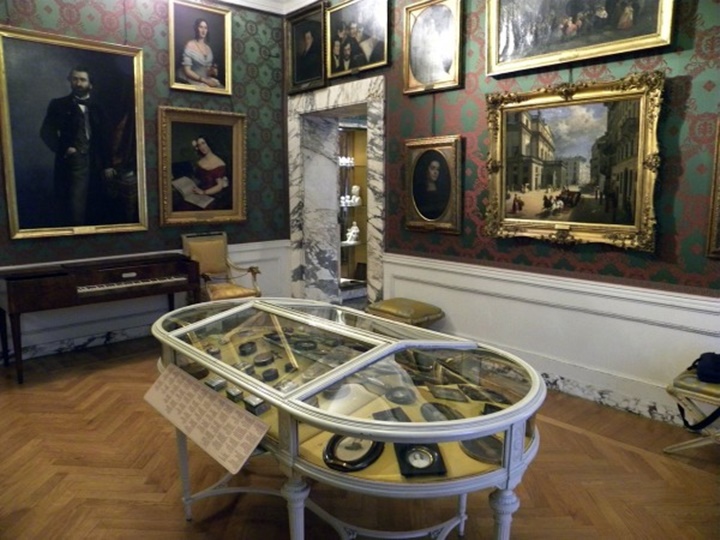 Milano La Scala Tiyatro Müzesinde sergilenen eserler