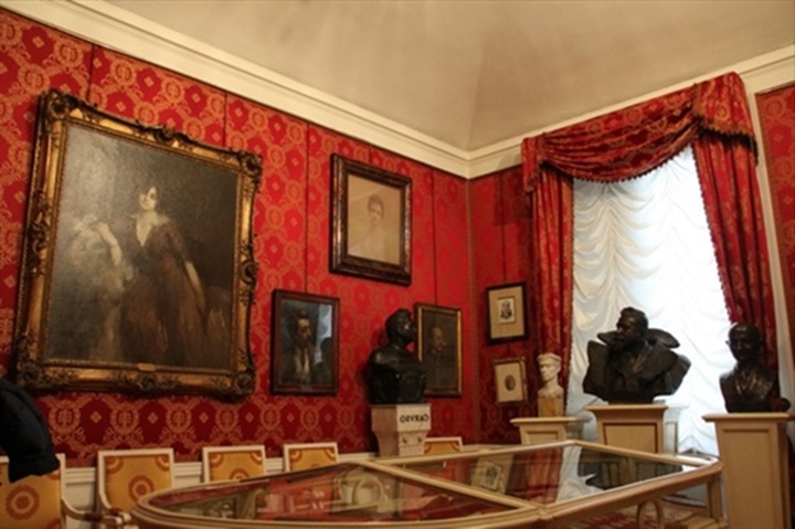 Milano La Scala Tiyatro Müzesinin içi