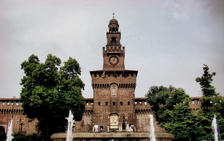Milanoda gezilecek yerler - Milano Castello Sforzesco Kalesi - Milan kalesi