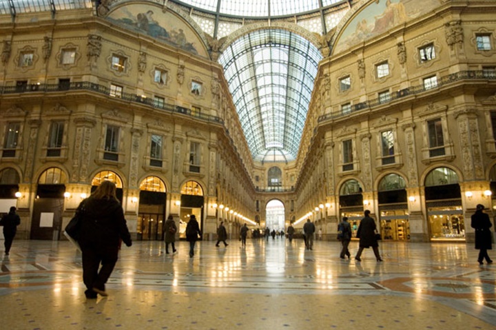 Milanoda gezilecek yerler - Milano Galleria Vittoria Emanuele Alışveriş Merkezi