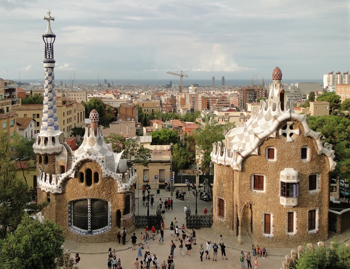 barcelonada gezilecek yerler - Barcelona Park Güell hakkında bilgi