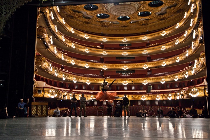 barcelonada yer alan opera binası - Barcelona Gran Teatre Del Liceu Opera Binası