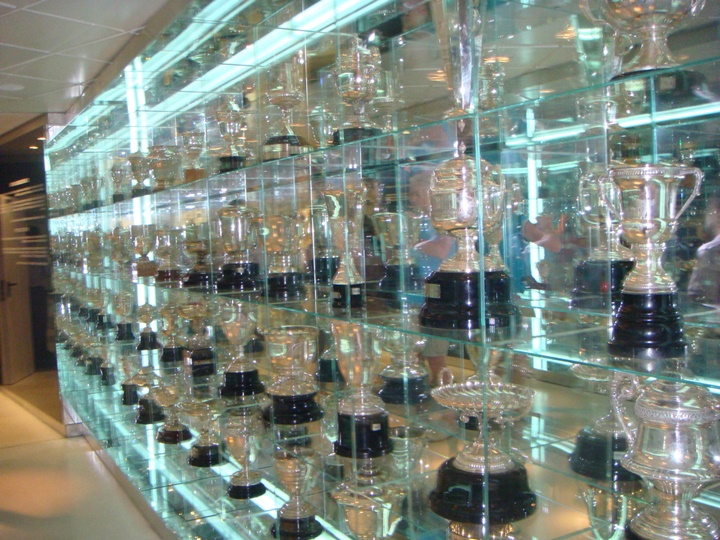 Madrid Santiago Bernabeu Stadyumu - real madrid müzesi