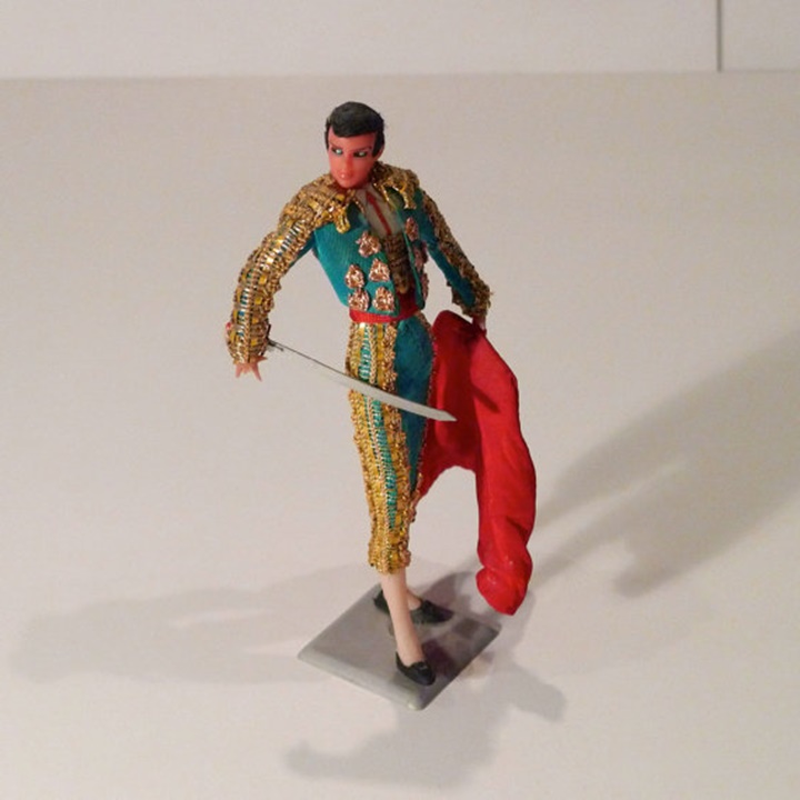 barcelonadan alınabilecek hediyelikler - barcelona matador figürü