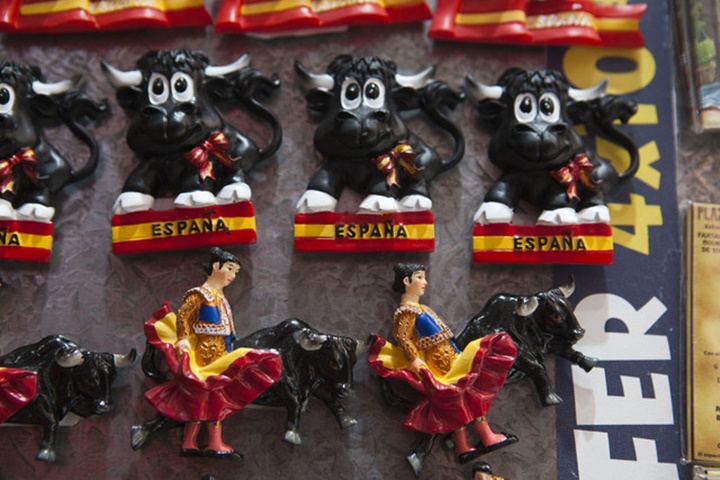 madridde boğa güreşi ile ilgili hediyelik eşya