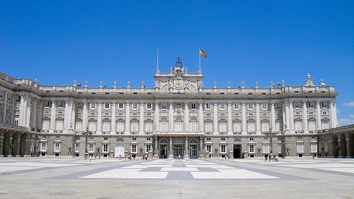 madridde gezilecek yerler - Palacio Real de Madrid Sarayı