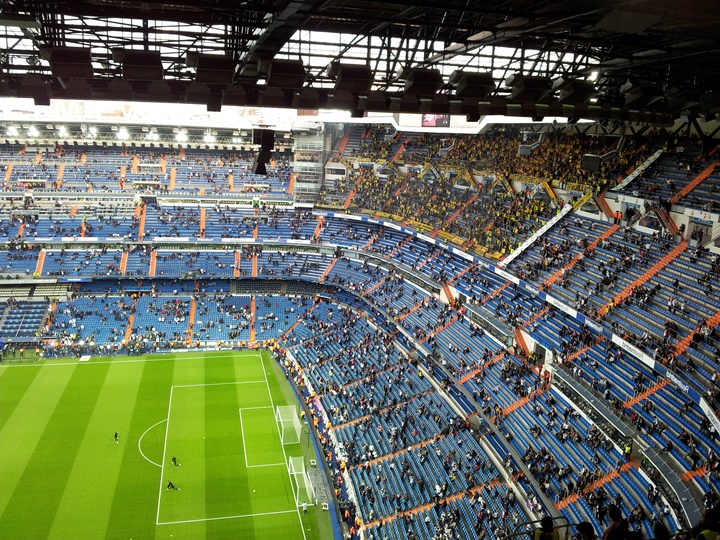 madridde gezilecek yerler - real madrid stadyumu - Madrid Santiago Bernabeu Stadyumu