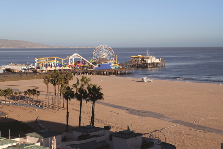 los angeles plajları - santa monica iskelesi üzerindeki lunapark