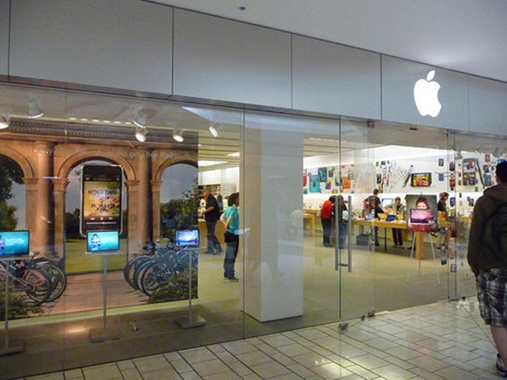 Los angeles Beverly Center alışveriş merkezi apple mağazası