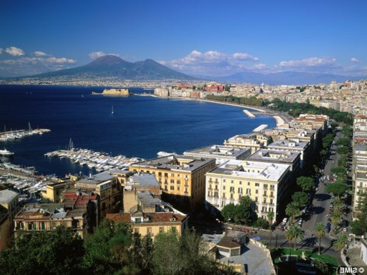 napoli pompei hakkında detaylı bilgi