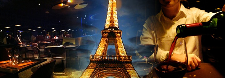 Eyfel kulesinde akşam yemeği