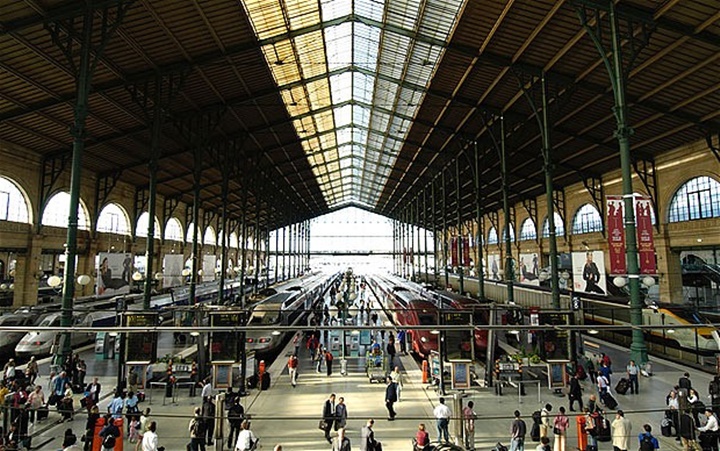 Paris Gare Du Nord Tren istasyonu