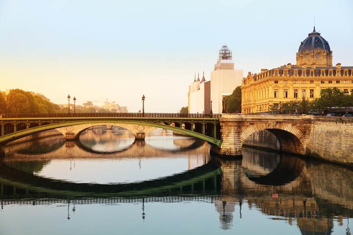 Paris Sen Nehri