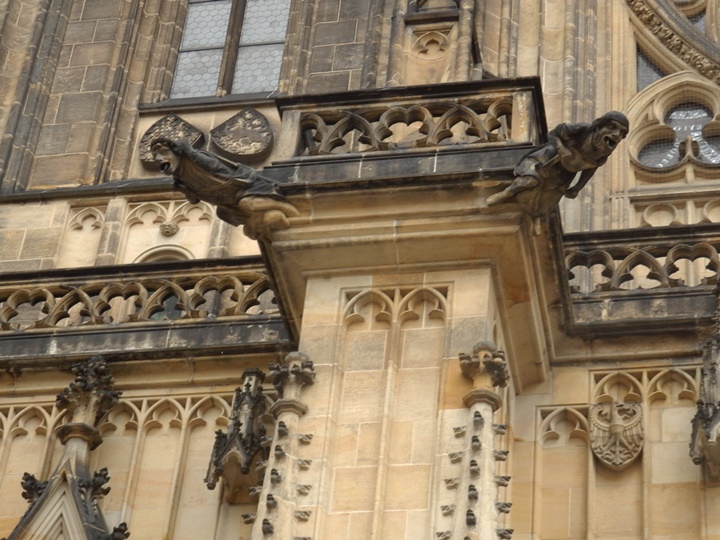 Prag-St.-Vitus-Katedrali3.jpg