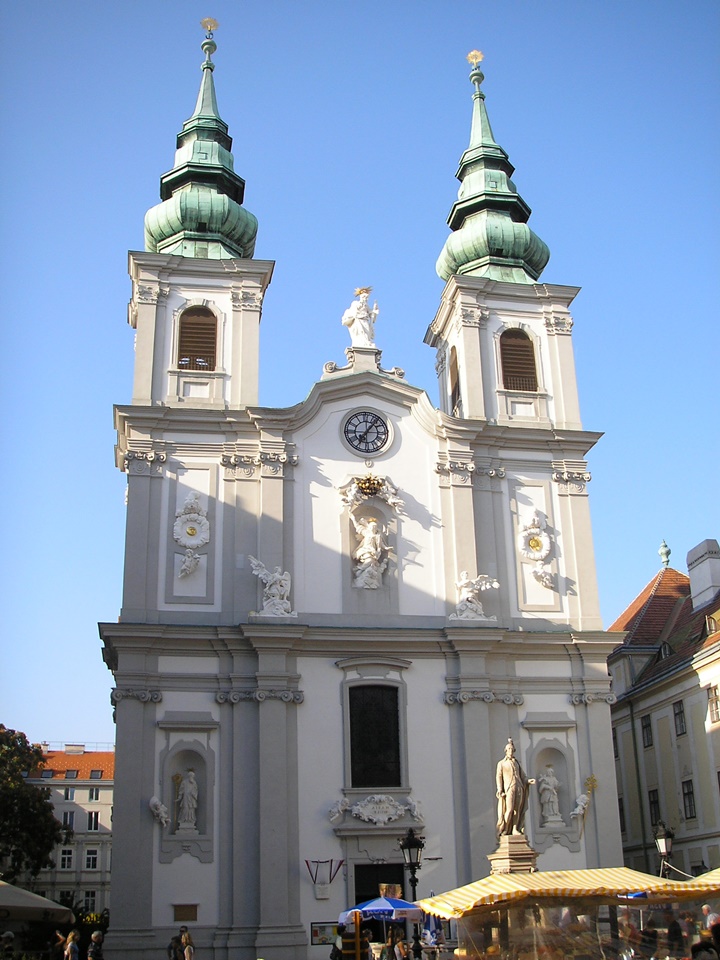 Viyana-Mariahilf-Kilisesi.jpg