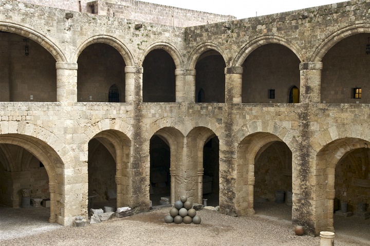 Rodos Arkeoloji Müzesi