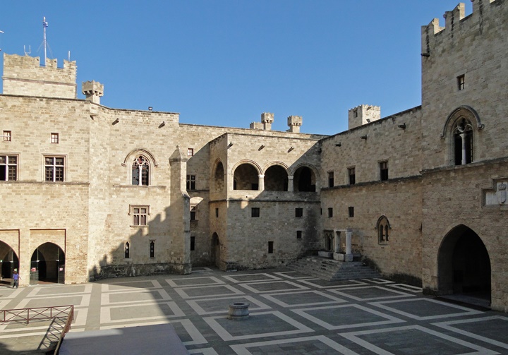 Rodos Büyük Üstatlar ( Grand Masters ) Sarayı