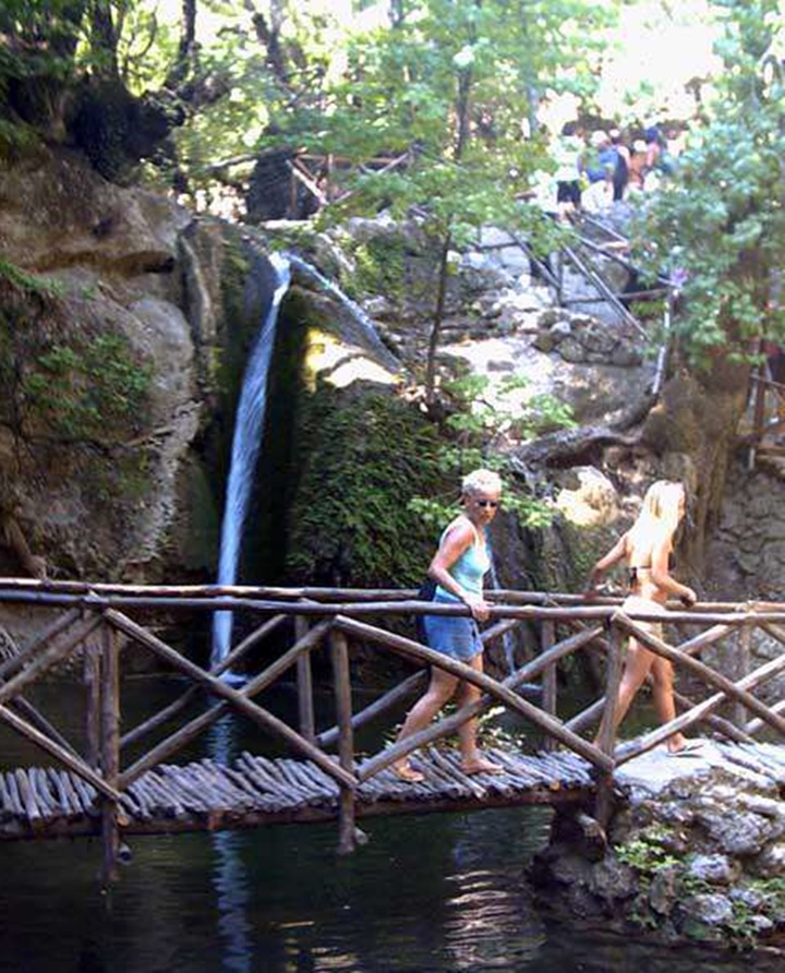 Rodos Kelebekler Vadisi - rodosta gezilecek yerler
