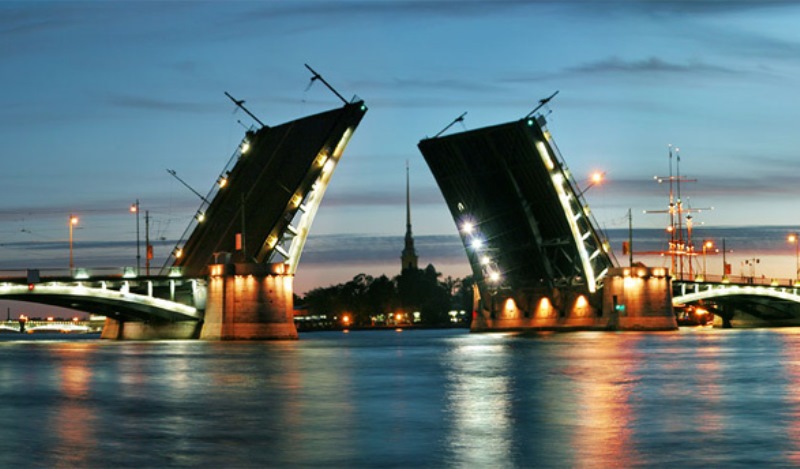 St. Petersburg Beyaz Geceler