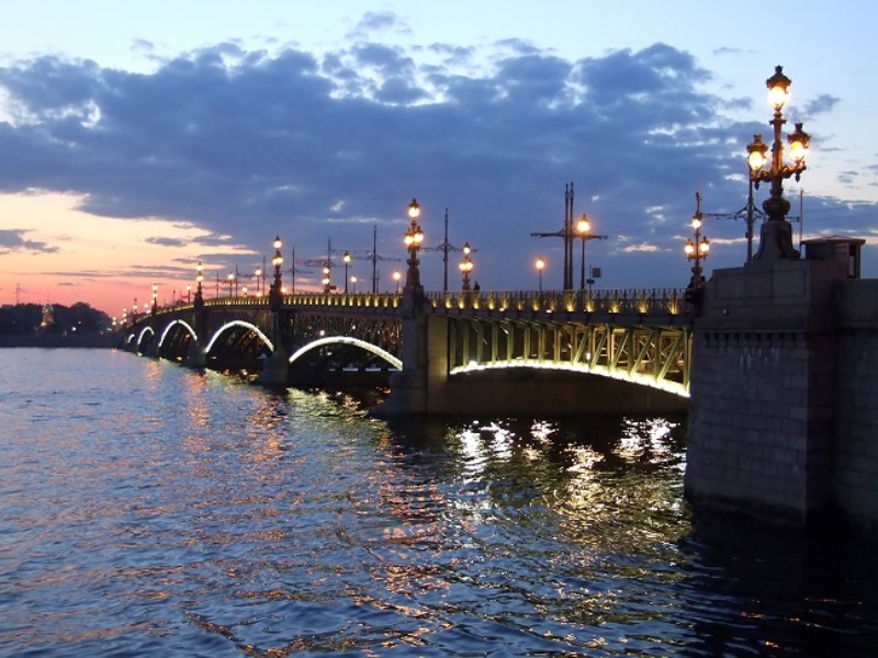 St.-Petersburg beyaz geceler hakkında bilgi.