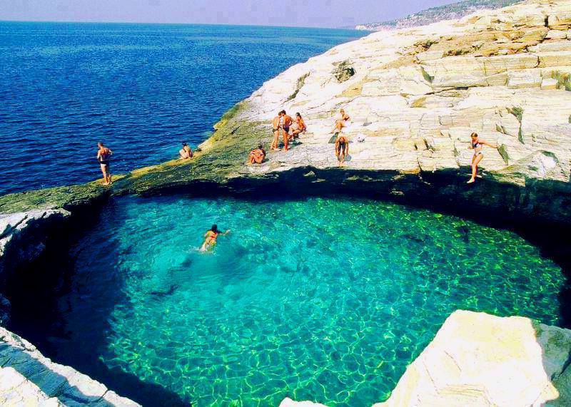 yunanistanin-ucuz-tatil-secenekleri