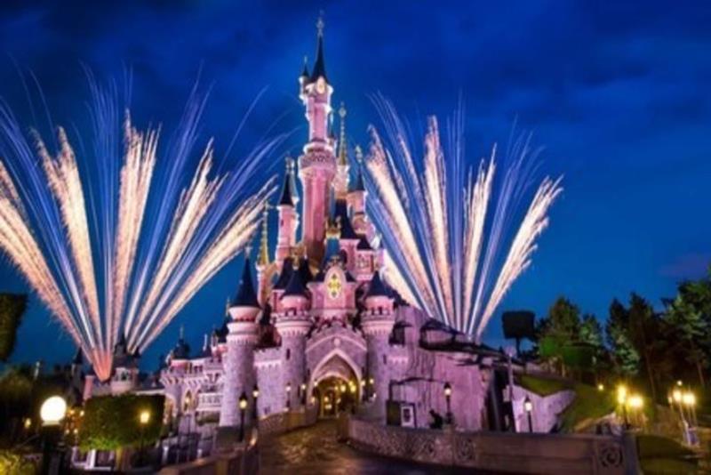 Paris Disneyland'da Konaklama