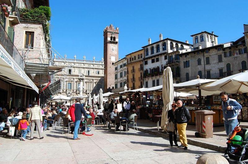 Erbe meydanı ( Piazza del erbe ) - veronada nereler gezilir