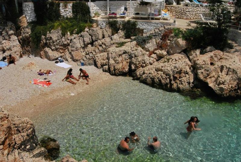 Kaş Küçükçakıl plajı