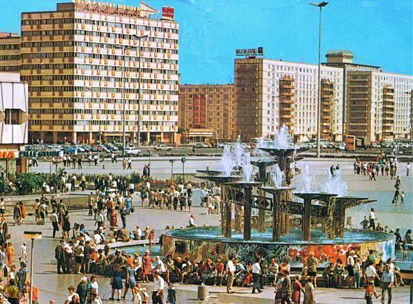 Berlin Alexanderplatz meydanı