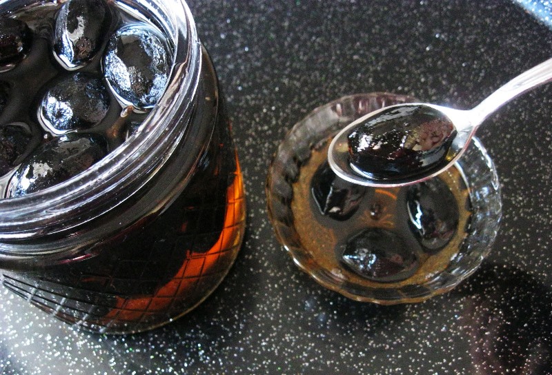 kıbrıs da ne yenir - kıbırs yeşil ceviz reçeli