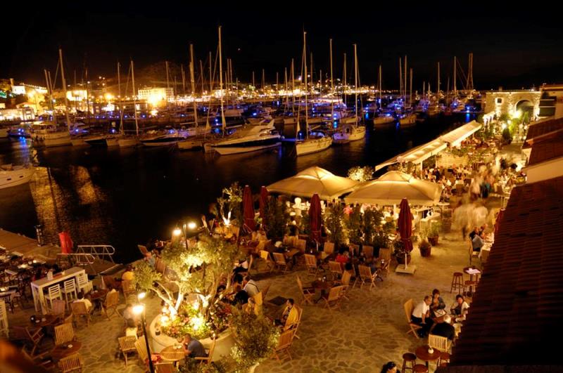 çeşme marina