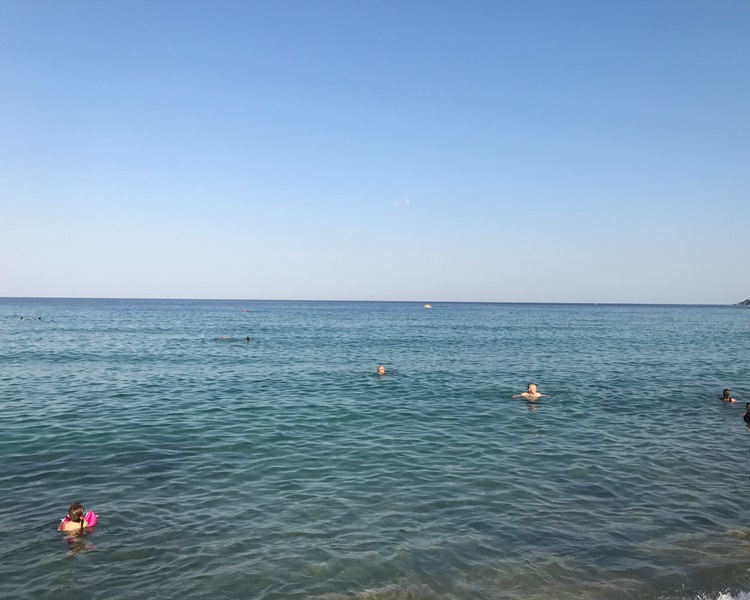 Halkidiki Sarti plajları