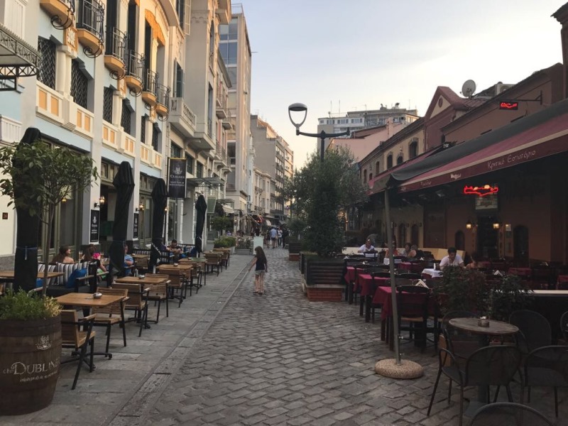 ladadika caddesi