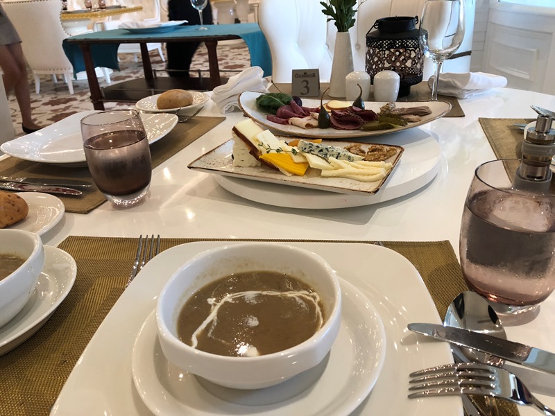 granada luxury A la cart menu