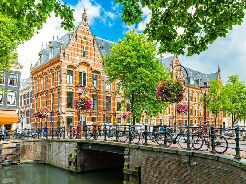 Amsterdam'da yeme içme, gezilecek yerler