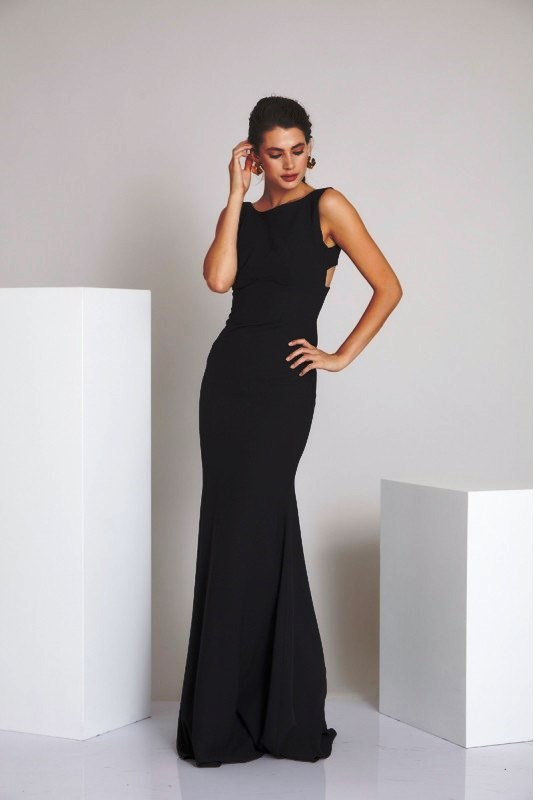 Keikenin lise ve üniversite mezuniyet elbiseleri