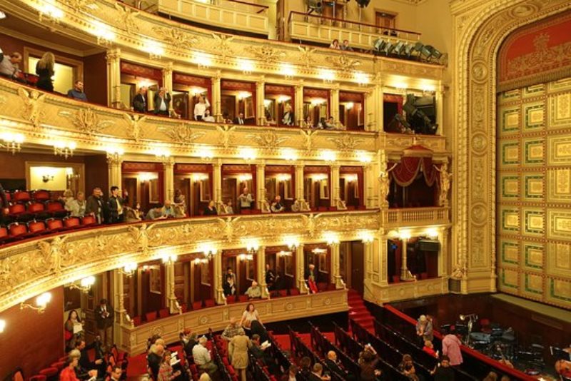 Prag devlet tiyatrosu