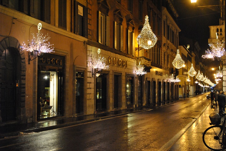 Roma alisveris caddesi