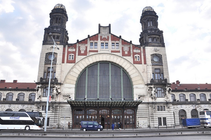prag tren istasyonları - pragda tren ulaşımı